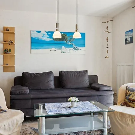 בית נופש In Mit Terrasse, Grill Und Garten