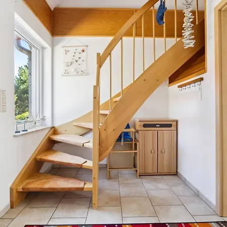 בית נופש In Mit Terrasse, Grill Und Garten *